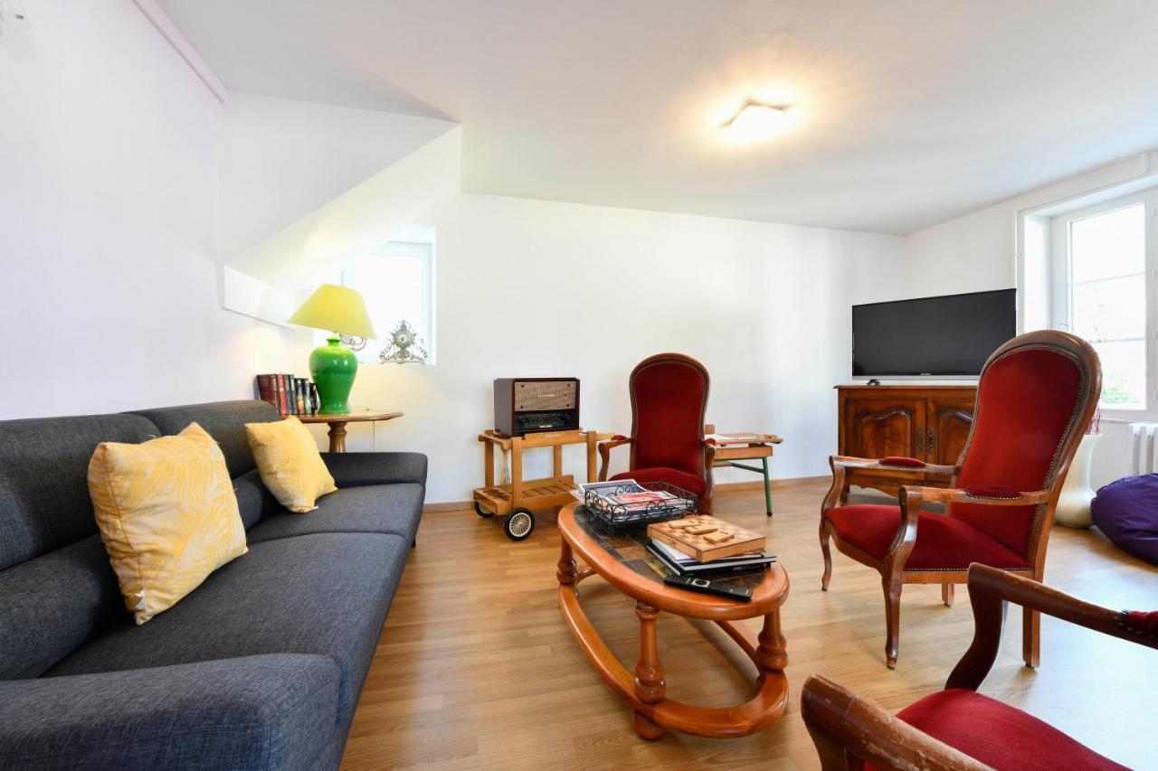 Logis Chez Germaine Hotell Geüs-d'Oloron Exteriör bild